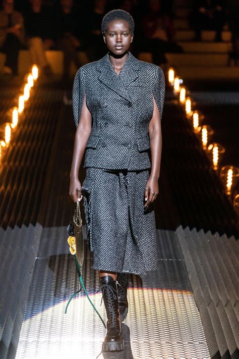 collezione prada p e 2019|miuccia prada clothing.